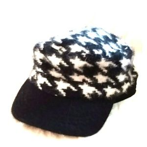 Wool Cap Black and White Herringbone